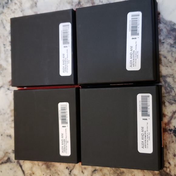 NIB Alex and Ani Christmas Vacation Bundle - Picture 13 of 13